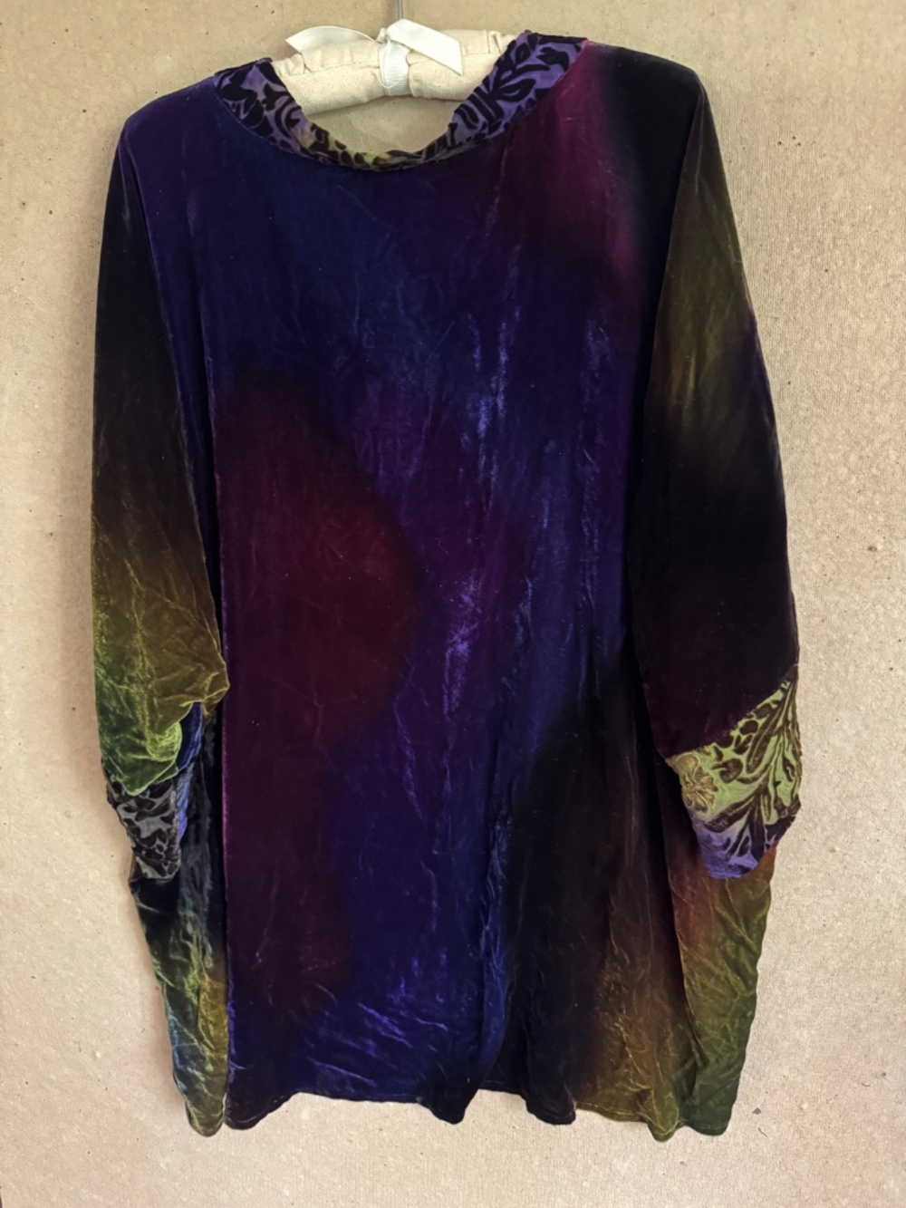 Exquisite Silk Velvet Hand Painted Kimono Style Jacket - Picture 2 of 11